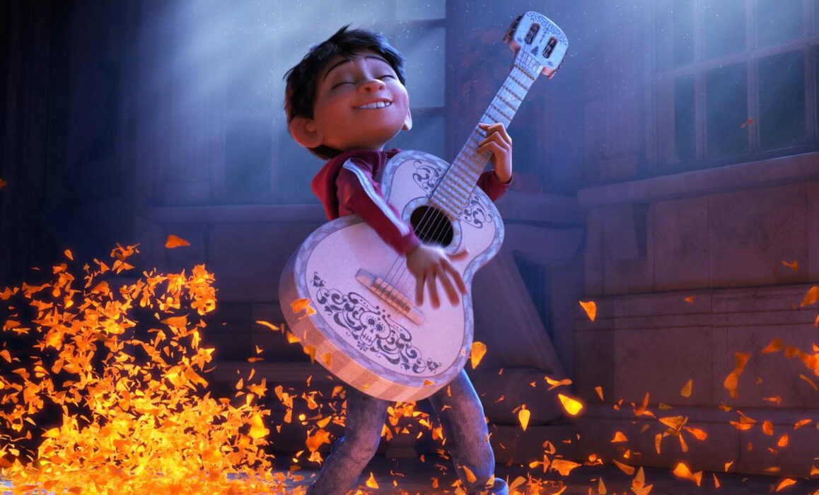 "Coco" de Lee Unkrich et Adrian Molina : l'émouvant chef-d'oeuvre de Pixar [critique]