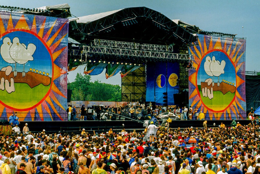 Le "Festival de Woodstock" : un événement unique, catastrophique et légendaire !