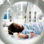 La maladie des "Bébés Harlequin" : aussi rare que dangereuse