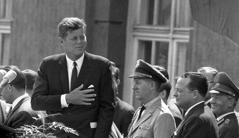 John Fitzgerald Kennedy face aux crises : le monde proche de la troisième guerre mondiale