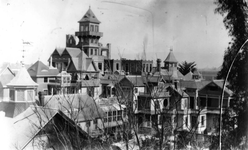 La Maison Winchester Le Lieu Le Plus Hant Des Tats Unis   Winchester Mystery House Pre Earthquake E1613577056813 