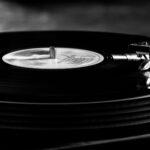 L'histoire du disque vinyle : entre nostalgie et purisme esthétique ! - Cultea