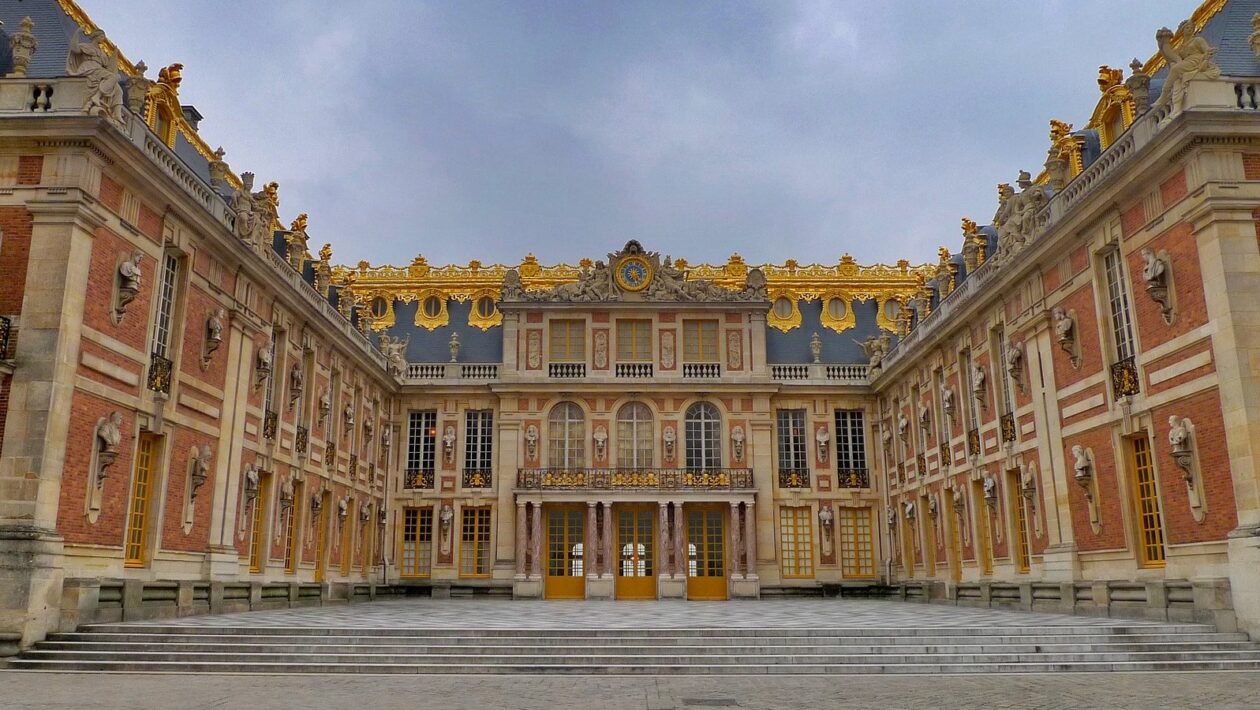 6 mai 1682 : Louis XIV déplace la cour du roi à Versailles