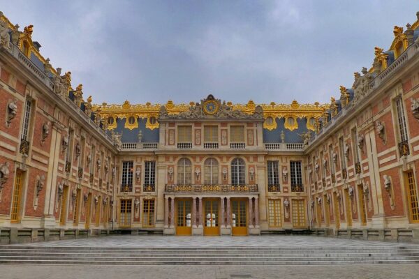 6 mai 1682 : Louis XIV déplace la cour du roi à Versailles