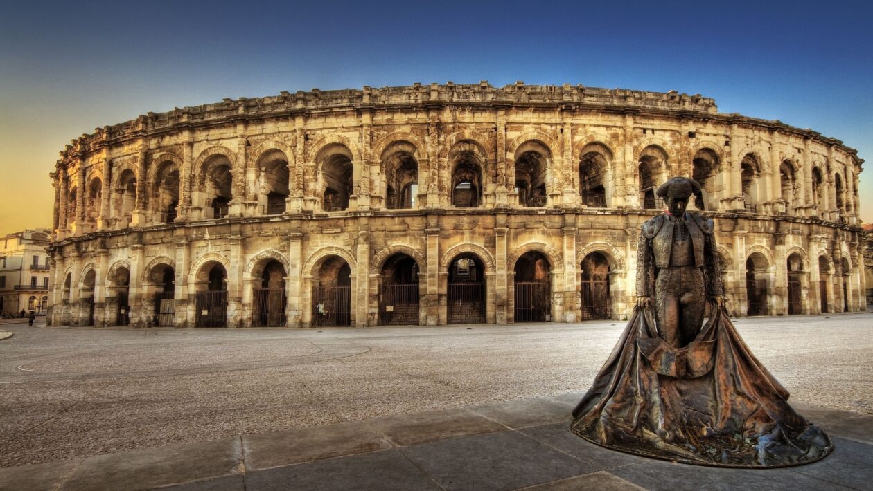 Les arènes de Nîmes : l'un des amphithéâtres romains les mieux conservés
