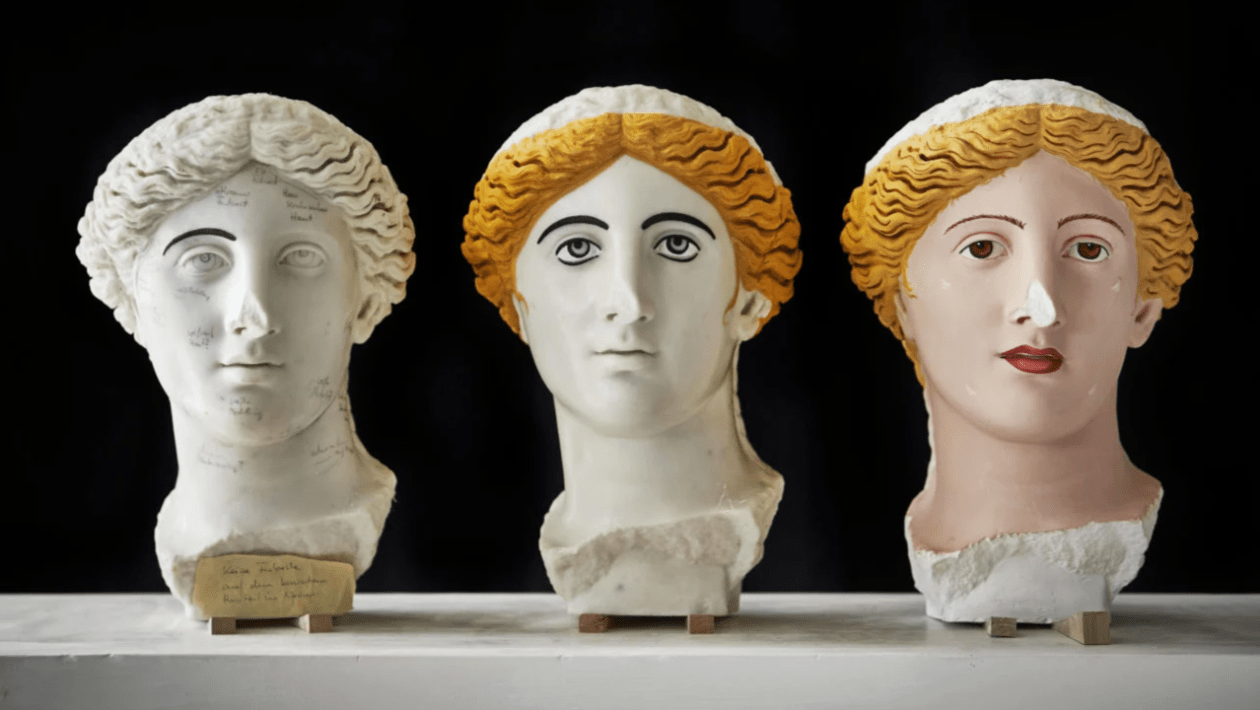 Les statues grecques n'étaient pas blanches, mais polychromes !