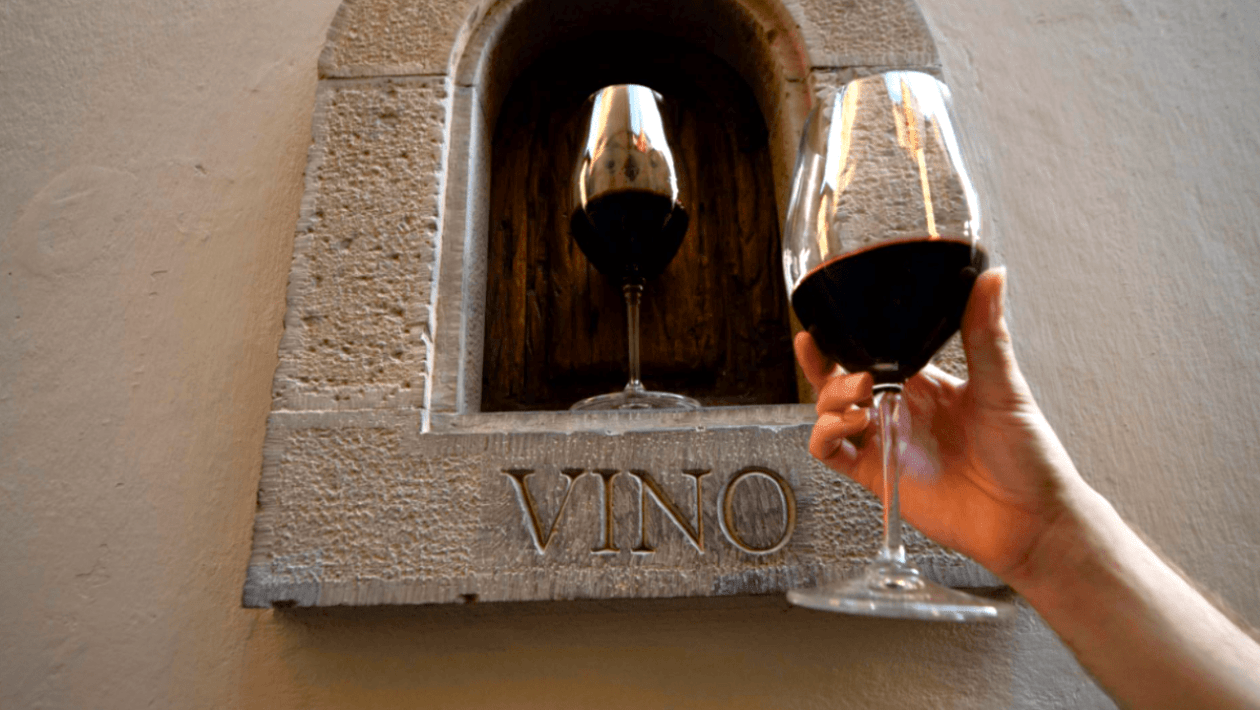 Les fenêtres à vin, l'ouverture insolite toscane du XVIe siècle