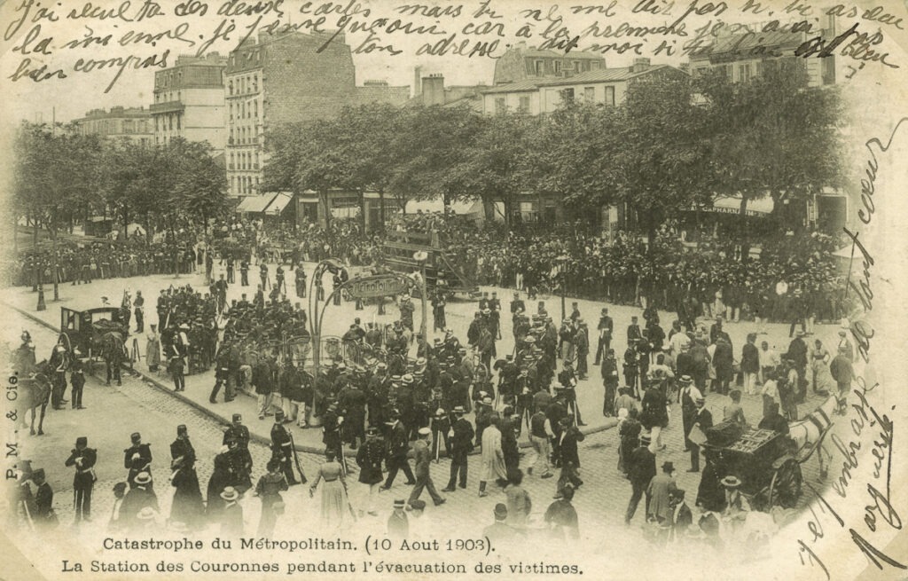 La station des Couronnes pendant l'évacuation des victimes le 10 août 1903 - Cultea