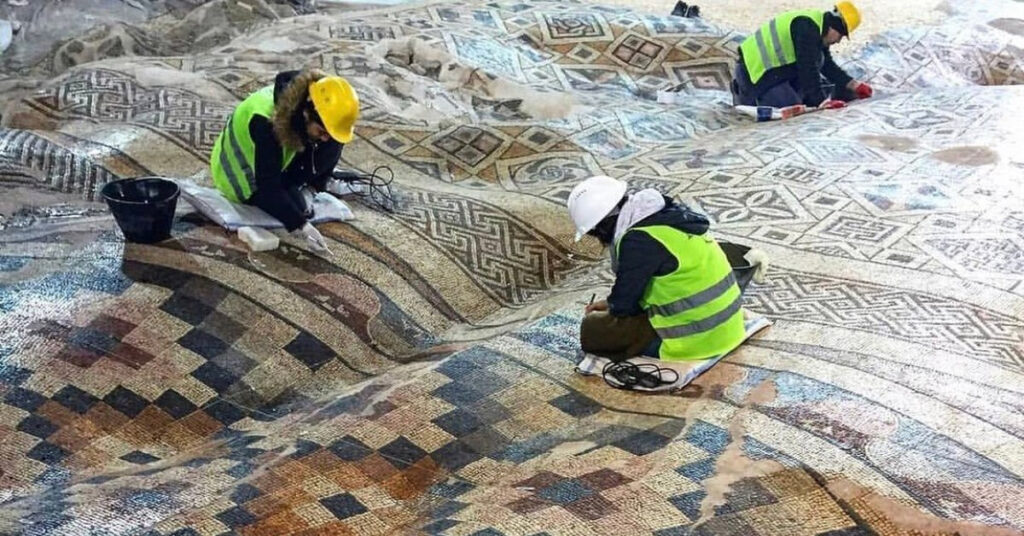 La plus grande mosaïque du monde découverte en Turquie !