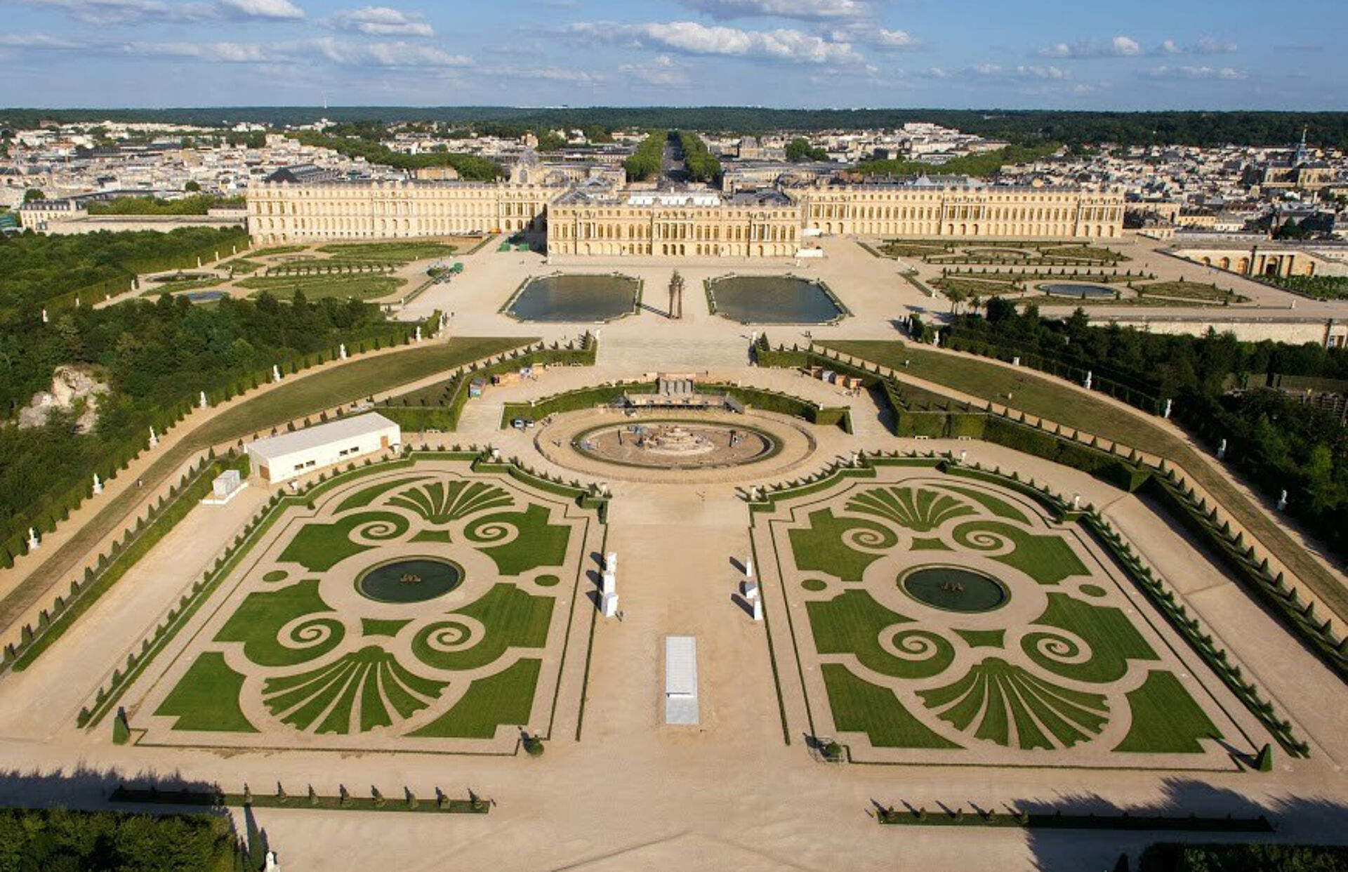 Château de Versailles : deux sculptures perdues restituées par l'Angola !