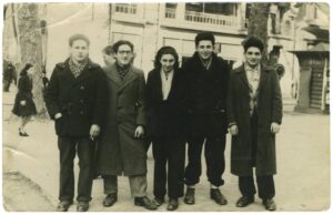 Elie avec des camarades, 1946 - Cultea