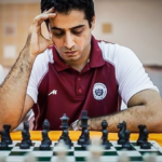 Ehsan Ghaem-Maghami : celui qui a disputé 604 parties d'échecs en même temps !