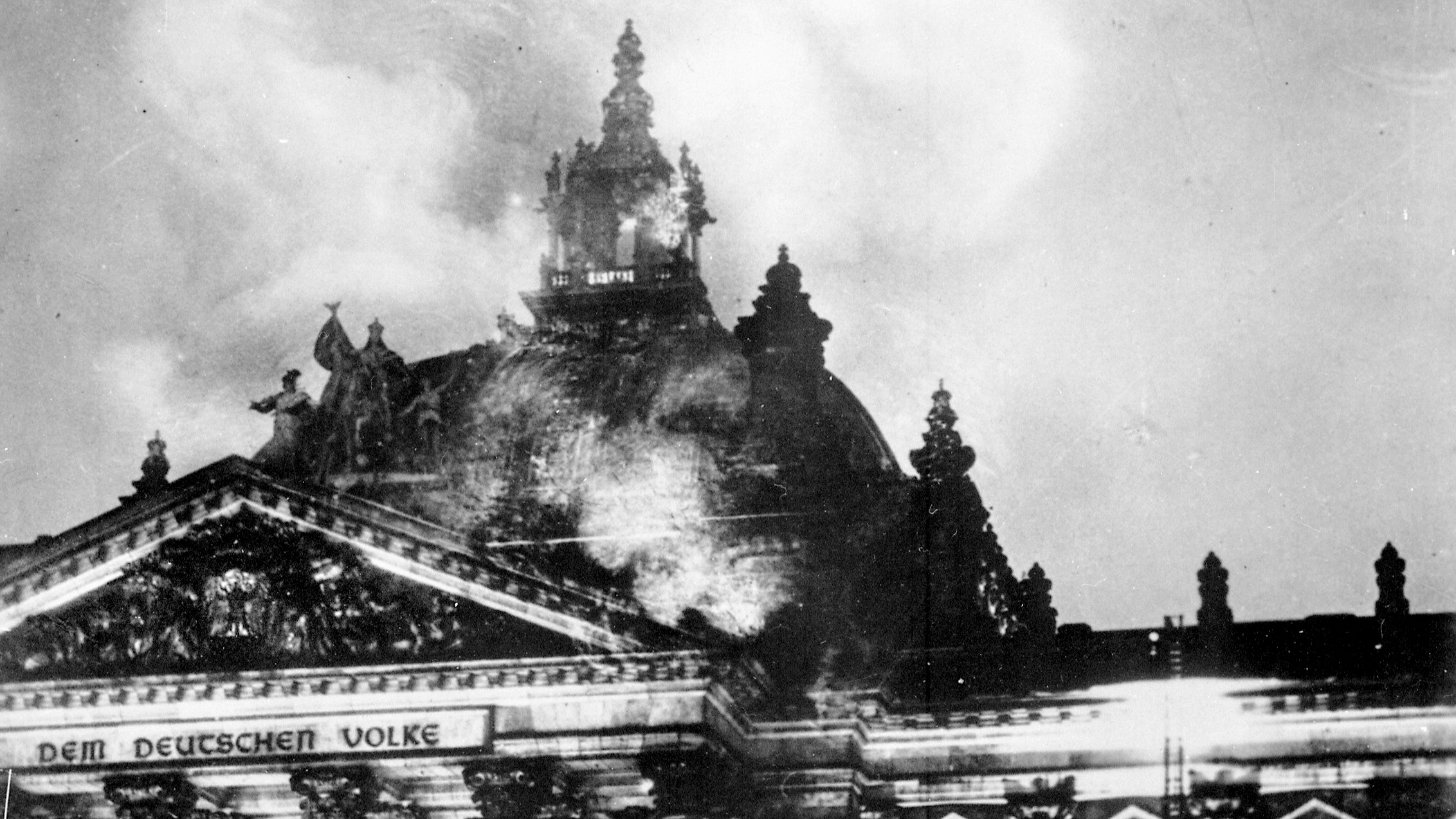 L'incendie du Reichstag, ou comment les nazis ont scellé leur pouvoir