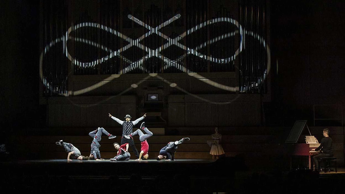 "Flying Bach" le spectacle de breakdance arrive aux Folies Bergères