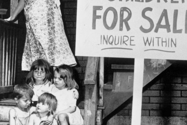 "4 enfants à vendre" : la photo choc de 1948