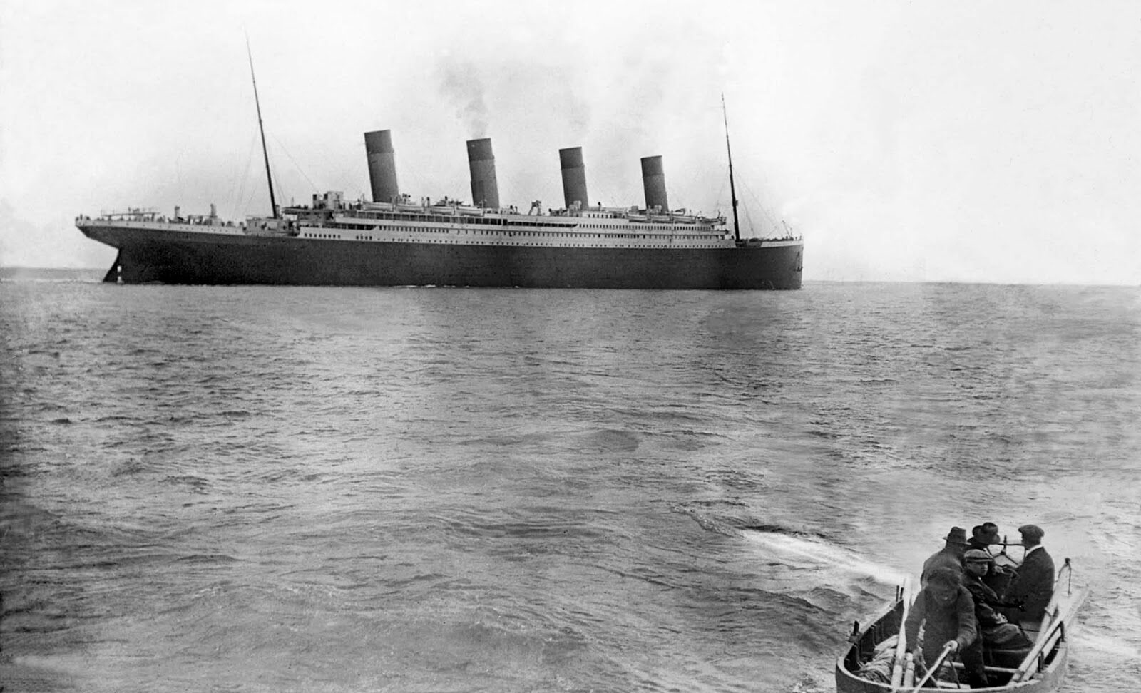 1912 : la dernière photo du Titanic prenant la mer