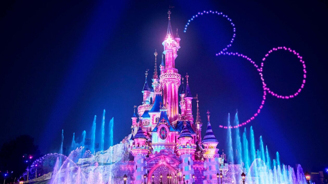 Disneyland Paris : pourquoi les employés sont-ils en grève ?