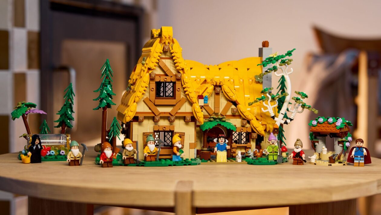 La Chaumière de "Blanche-Neige et des Sept Nains" débarque dans un nouveau set LEGO !