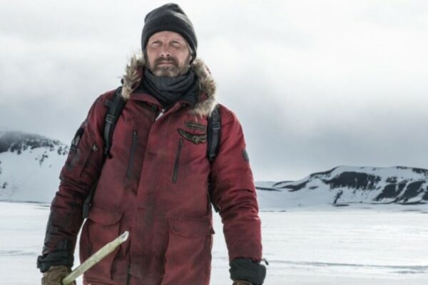 "Arctic" : un survival froid et millimétré [critique]