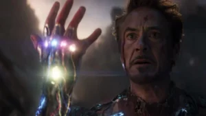 Robert Downey Jr. incarne Tony Stark dans sa scène de mort