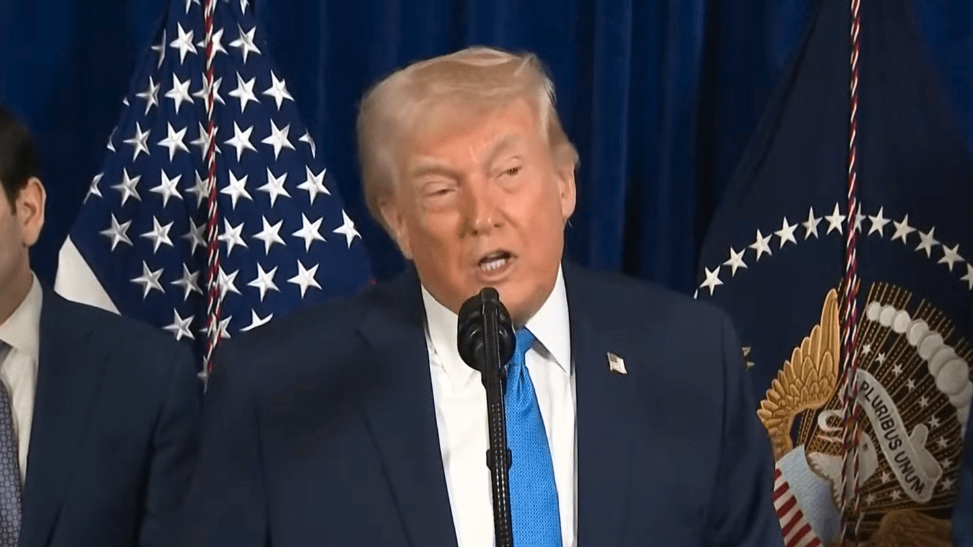 Comment l'attaque de Trump sur le Venezuela nous fait oublier le dossier Epstein...